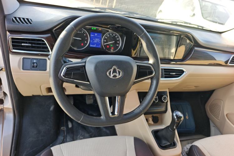 Used CHANGAN KUAYUE Xing V5 2021 1.6L Jinbao Edition Luxury Version DAM16KR Steering Wheel