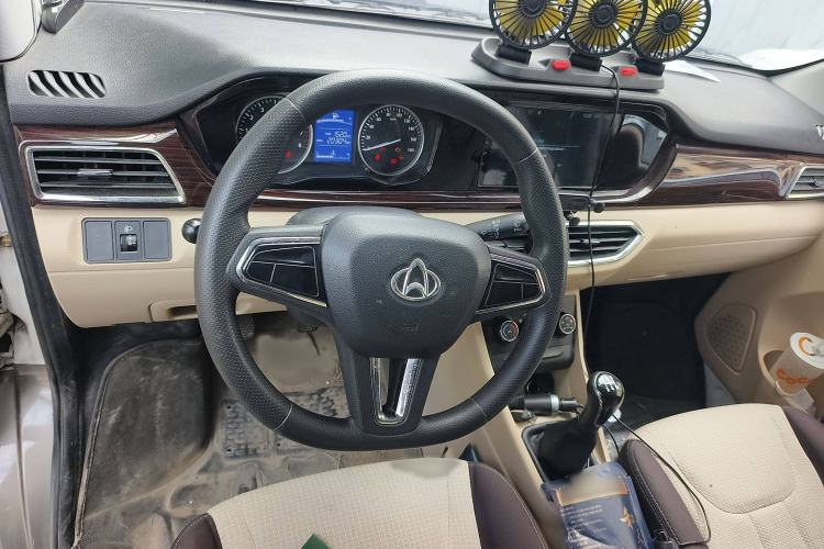 Used CHANGAN KUAYUE Xing V5 2021 1.5L Jinbao Edition Luxury Version JL473QH Steering Wheel