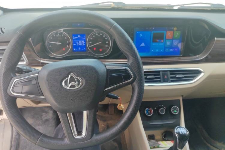 Used CHANGAN KUAYUE Xing V5 2021 1.6L Jinbao Edition Luxury Version DAM16KR Steering Wheel