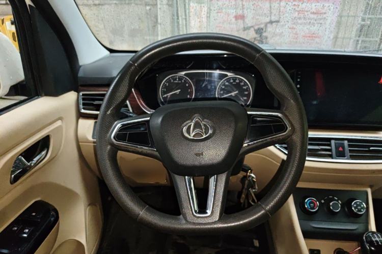 Used CHANGAN KUAYUE Xing V5 2021 1.6L Jinbao Edition Comfort Version DAM16KR Steering Wheel