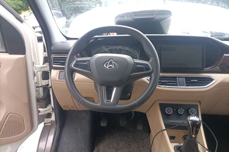 Used CHANGAN KUAYUE Xing V5 2021 1.5L Fortune-Attracting Edition Comfort Model JL473QH Steering Wheel