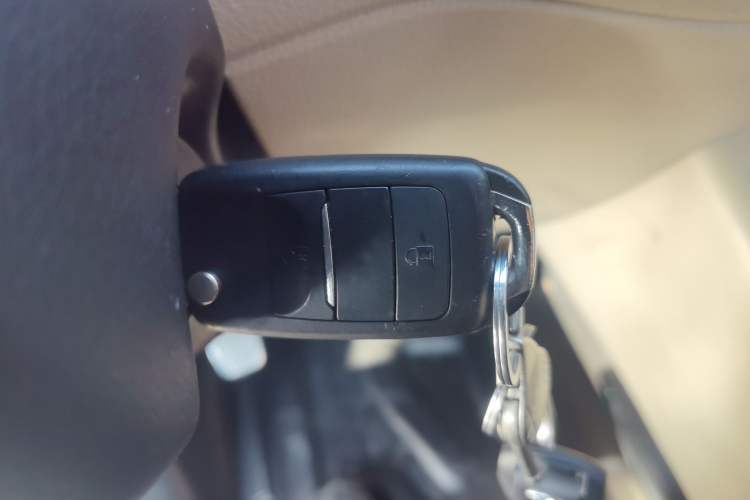 Used CHANGAN KUAYUE Xing V5 2021 1.5L Fortune-Attracting Edition Comfort Model JL473QH Vehicle Key