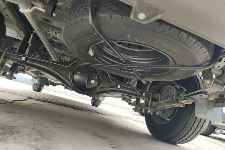 Used CHANGAN KUAYUE Xing V5 2022 1.5L Comfort-Grade 5-7 Seater Passenger Vehicle JL473QH Chassis Rear