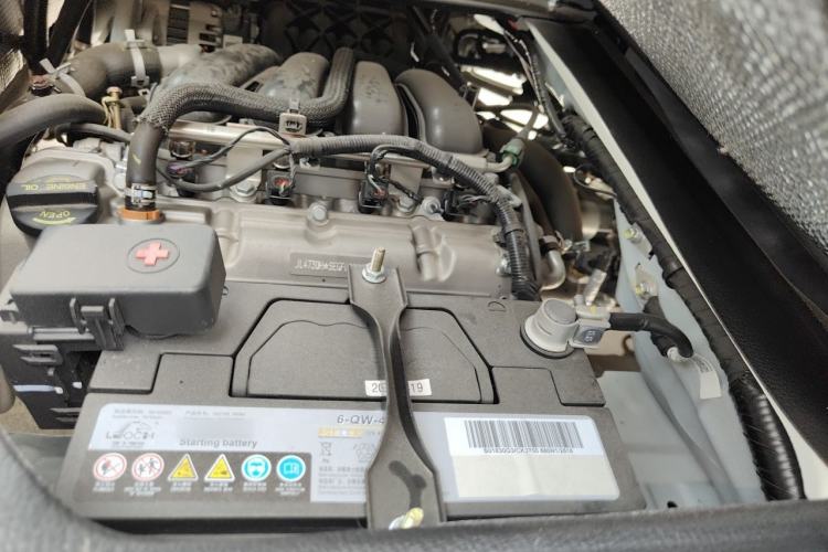 Used CHANGAN KUAYUE Xing V5 2022 1.5L Comfort-Grade 5-7 Seater Passenger Vehicle JL473QH Engine Bay Left