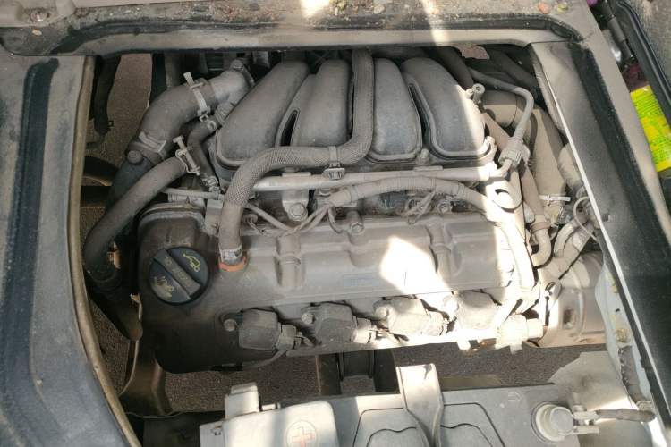 Used CHANGAN KUAYUE Xing V5 2022 1.5L Luxury 5-7 Seater Passenger Vehicle JL473QH Engine Bay