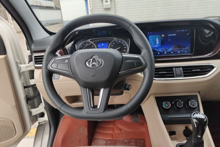 Used CHANGAN KUAYUE Xing V5 2022 1.5L Comfort-Grade 5-7 Seater Passenger Vehicle JL473QH Steering Wheel