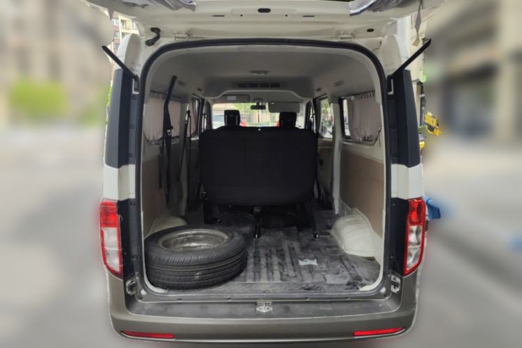 Used CHANGAN KUAYUE Xing V5 2022 1.5L Luxury 5-7 Seater Passenger Vehicle JL473QH Trunk