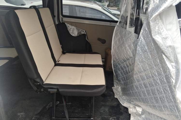 Used CHANGAN KUAYUE Xing V5 2022 1.5L Enjoyment Model 5-7 Seater Passenger Vehicle JL473QH Left Rear Seat
