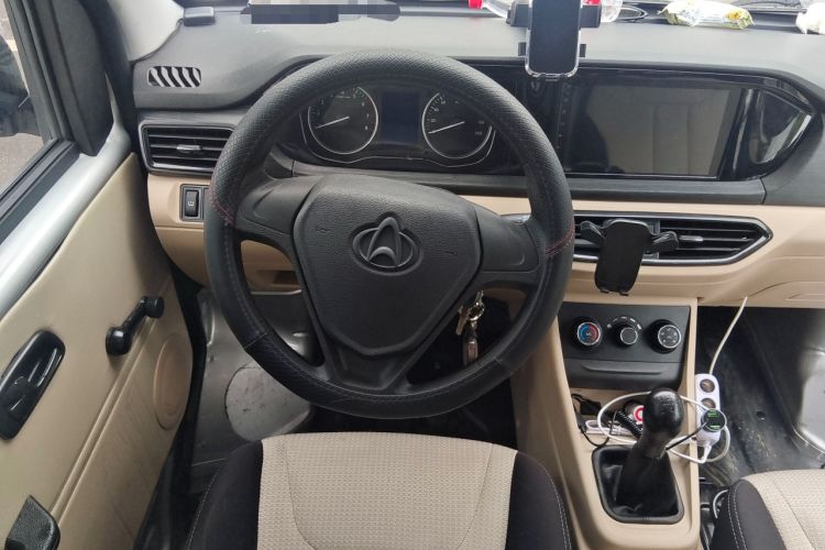 Used CHANGAN KUAYUE Xing V5 2022 1.5L Enjoyment Model 5-7 Seater Passenger Vehicle JL473QH Steering Wheel