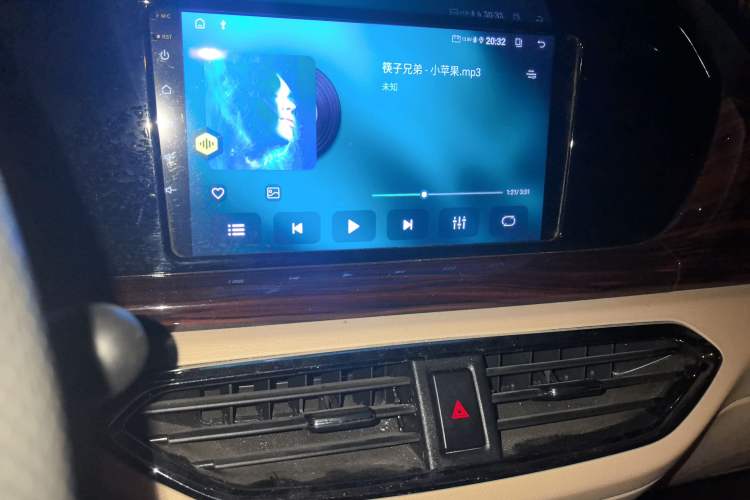 Used CHANGAN KUAYUE Xing V5 2022 1.5L Enjoyment Model 5-7 Seater Passenger Vehicle JL473QH Audio And AC Panel