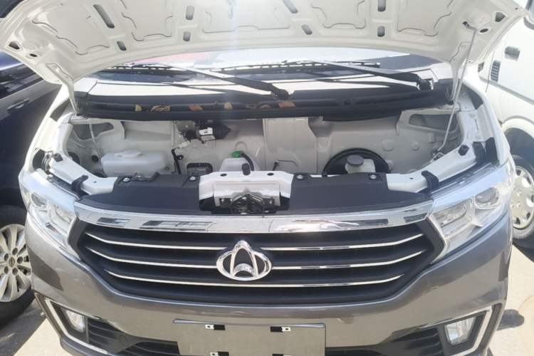 Used CHANGAN KUAYUE Xing V5 2022 1.5L Comfort-Grade 5-7 Seater Passenger Vehicle JL473QH Engine Bay