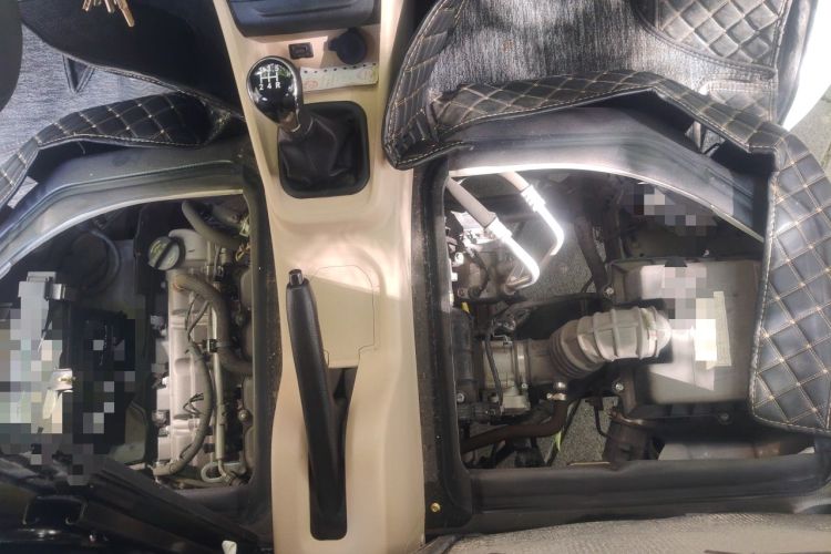 Used CHANGAN KUAYUE Xing V5 2022 1.5L Comfort-Grade 5-7 Seater Passenger Vehicle JL473QH Engine Bay