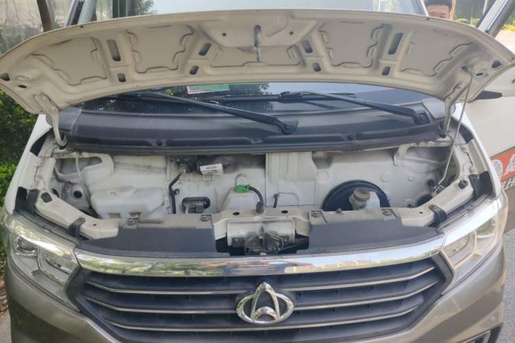 Used CHANGAN KUAYUE Xing V5 2022 1.5L Luxury 5-7 Seater Passenger Vehicle JL473QH Engine Bay