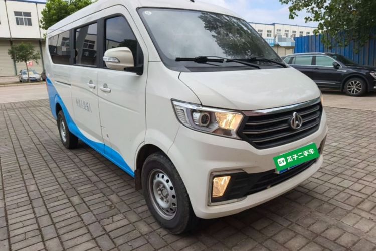 Used CHANGAN KUAYUE Xing V5 2022 1.5L Comfort-Grade 5-7 Seater Passenger Vehicle JL473QH Exterior 1