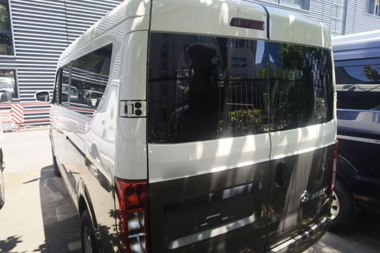 Used CHANGAN KUAYUE Xing V5 2022 1.5L Comfort-Grade 5-7 Seater Passenger Vehicle JL473QH Exterior 2