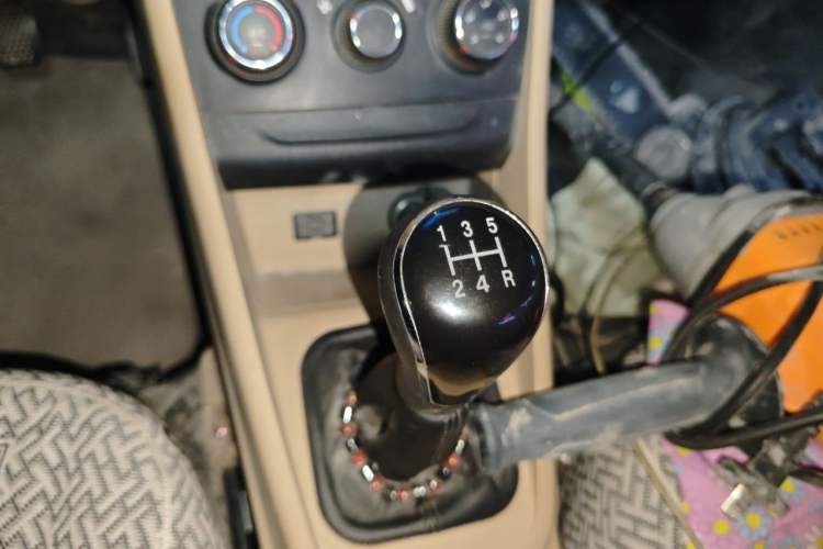 Used CHANGAN KUAYUE Xing V5 2022 1.5L Luxury 5-7 Seater Passenger Vehicle JL473QH Gear Lever