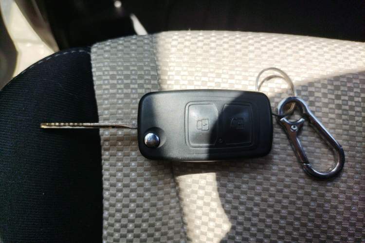 Used CHANGAN KUAYUE Xing V5 2022 1.5L Comfort-Grade 5-7 Seater Passenger Vehicle JL473QH Interior 1