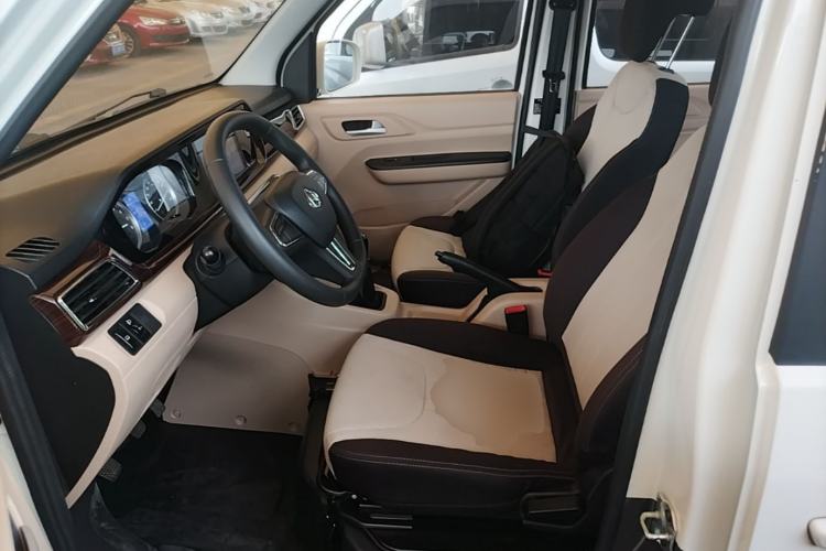 Used CHANGAN KUAYUE Xing V5 2022 1.5L Comfort-Grade 5-7 Seater Passenger Vehicle JL473QH Left Front Seat