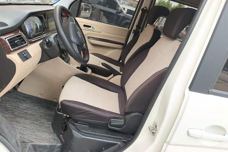Used CHANGAN KUAYUE Xing V5 2022 1.5L Comfort-Grade 5-7 Seater Passenger Vehicle JL473QH Left Front Seat