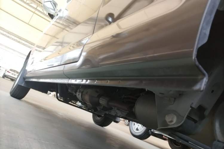 Used CHANGAN KUAYUE Xing V5 2022 1.5L Comfort-Grade 5-7 Seater Passenger Vehicle JL473QH Left Side Sill