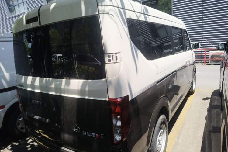 Used CHANGAN KUAYUE Xing V5 2022 1.5L Comfort-Grade 5-7 Seater Passenger Vehicle JL473QH Rear Right 45 Deg