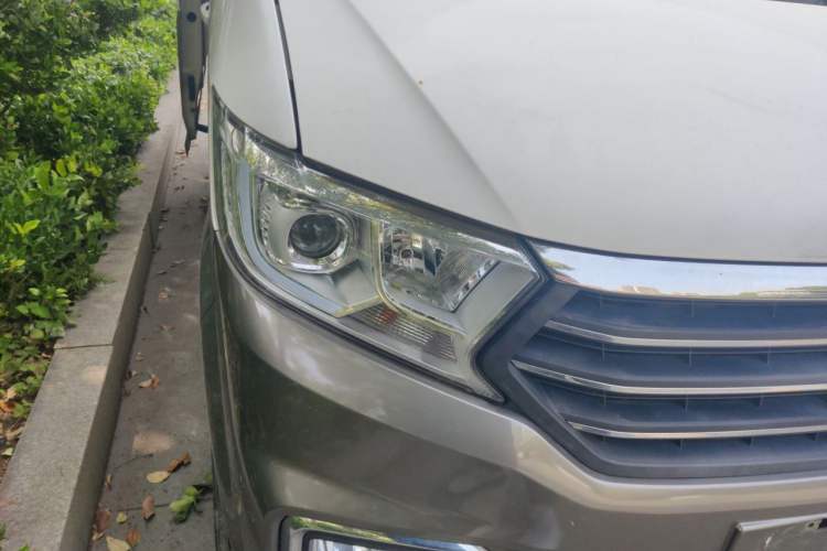 Used CHANGAN KUAYUE Xing V5 2022 1.5L Luxury 5-7 Seater Passenger Vehicle JL473QH Right Front Headlight