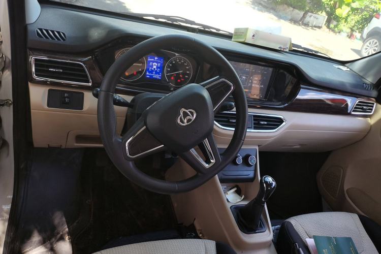 Used CHANGAN KUAYUE Xing V5 2022 1.5L Enjoyment Model 5-7 Seater Passenger Vehicle JL473QH Steering Wheel