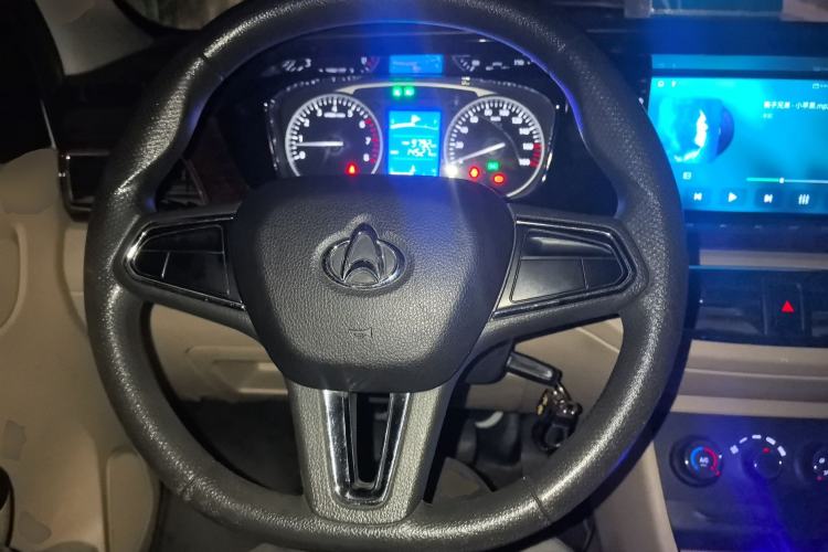Used CHANGAN KUAYUE Xing V5 2022 1.5L Enjoyment Model 5-7 Seater Passenger Vehicle JL473QH Steering Wheel