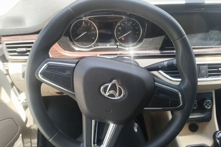 Used CHANGAN KUAYUE Xing V5 2022 1.5L Comfort-Grade 5-7 Seater Passenger Vehicle JL473QH Steering Wheel