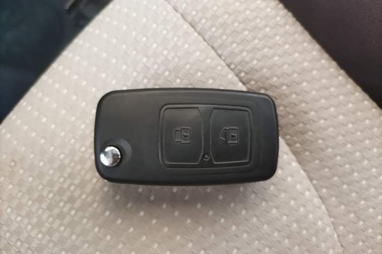 Used CHANGAN KUAYUE Xing V5 2022 1.5L Comfort-Grade 5-7 Seater Passenger Vehicle JL473QH Vehicle Key