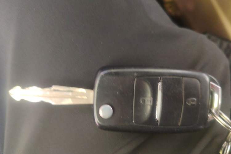 Used CHANGAN KUAYUE Xing V5 2022 1.5L Comfort-Grade 5-7 Seater Passenger Vehicle JL473QH Vehicle Key