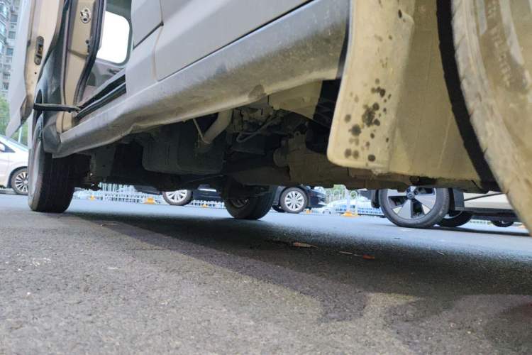 Used CHANGAN KUAYUE Xing V5  Chassis Front Right