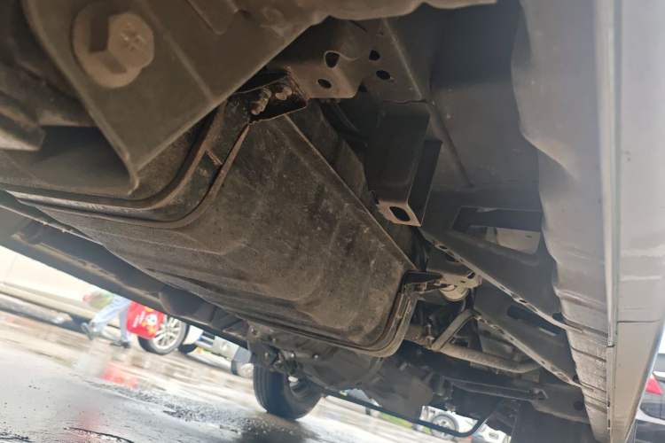 Used CHANGAN KUAYUE Xing V5  Chassis Rear Right