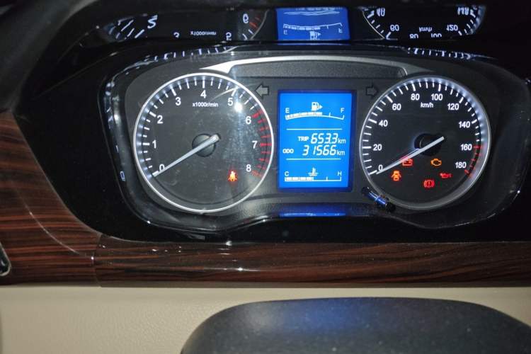 Used CHANGAN KUAYUE Xing V5 2026 Model 1.5L Enjoyment 6-Seater Bus Instrument Cluster