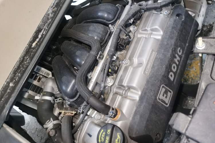 Used CHANGAN KUAYUE Xing V5 2026 Model 1.5L Comfort 2-Seater Van Engine Bay
