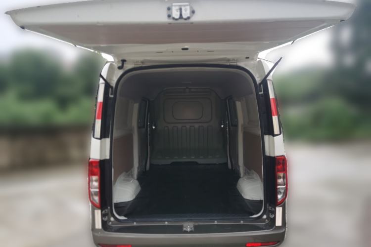 Used CHANGAN KUAYUE Xing V5 2026 Model 1.5L Comfort 2-Seater Van Trunk