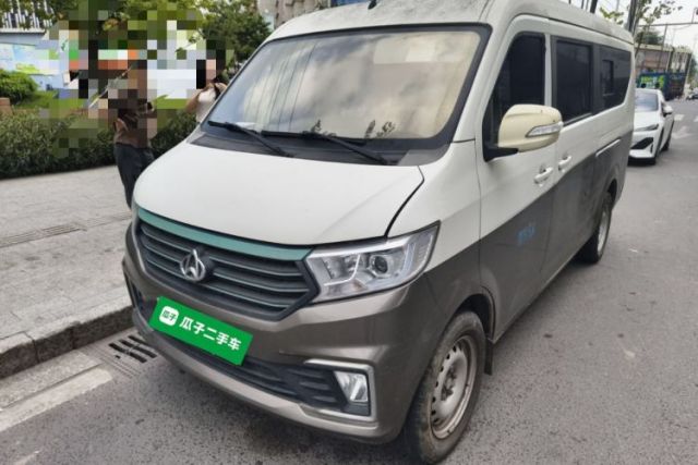 Used CHANGAN KUAYUE Xing V5 EV 2021 Luxury 6-Seater Passenger Bus with Lingdian System