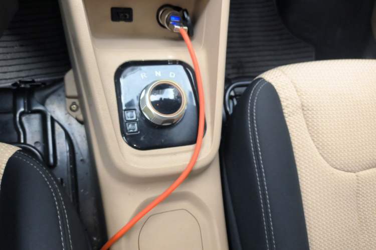 Used CHANGAN KUAYUE Xing V5 EV 2021 Chuanqi 6-Seater Passenger Van with Inovance System Gear Lever