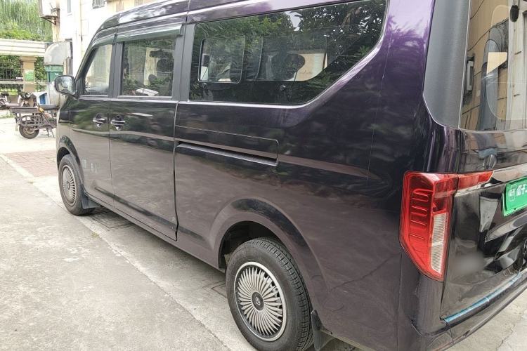 Used CHANGAN KUAYUE Xing V5 EV 2021 Luxury 6-Seater Passenger Bus with Lingdian System Rear Left 45 Deg