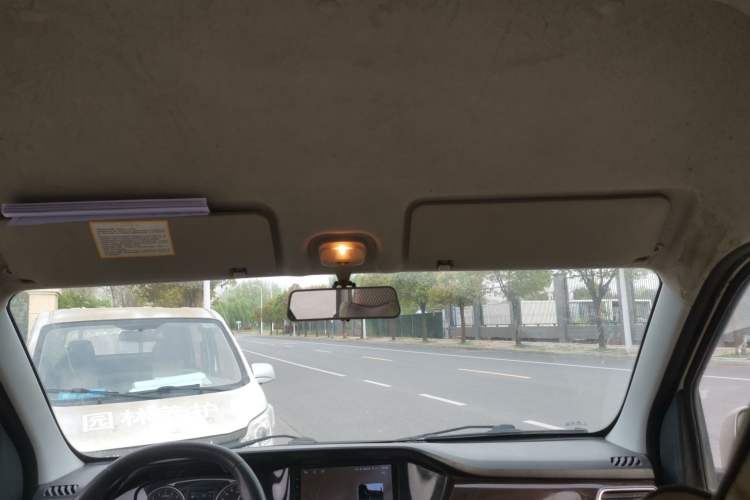 Used CHANGAN KUAYUE Xing V5 EV 2021 Luxury 7-Seater Passenger Van with Lingdian System Headliner