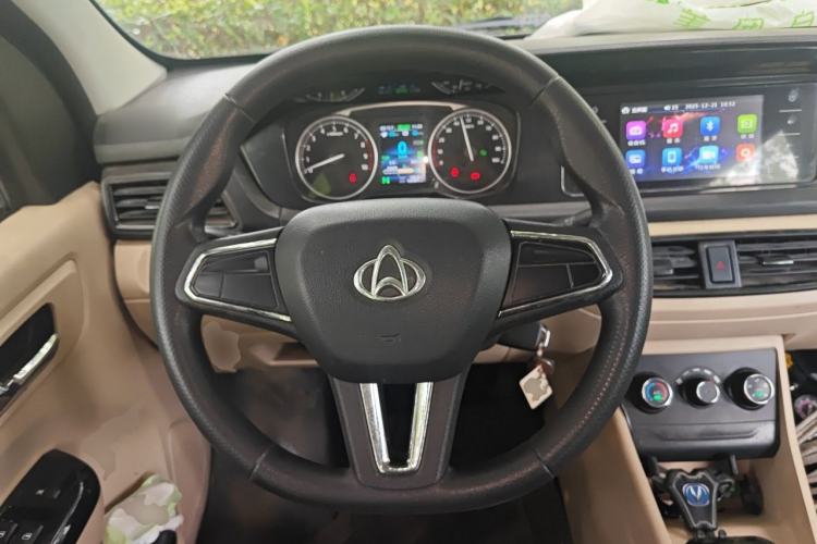 Used CHANGAN KUAYUE Xing V5 EV 2021 Luxury 6-Seater Passenger Bus with Lingdian System Steering Wheel