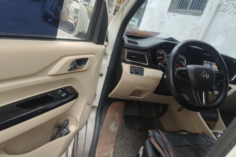 Used CHANGAN KUAYUE Xing V5 EV 2021 Luxury 6-Seater Passenger Bus with Lingdian System Driver Seat