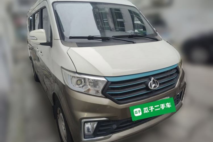 Used CHANGAN KUAYUE Xing V5 EV 2021 Luxury 6-Seater Passenger Bus with Lingdian System Front Right 45 Deg