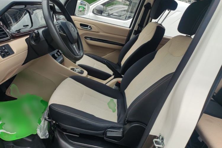 Used CHANGAN KUAYUE Xing V5 EV 2021 Luxury Edition 5-Seater Van with Lingdian System Left Front Seat