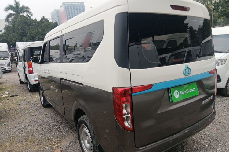Used CHANGAN KUAYUE Xing V5 EV 2021 Luxury 6-Seater Passenger Bus with Lingdian System Left Side