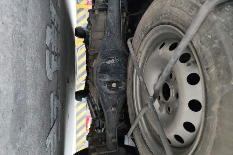 Used CHANGAN KUAYUE Xing V5 EV 2022 6-Seater Passenger Vehicle Chassis Rear