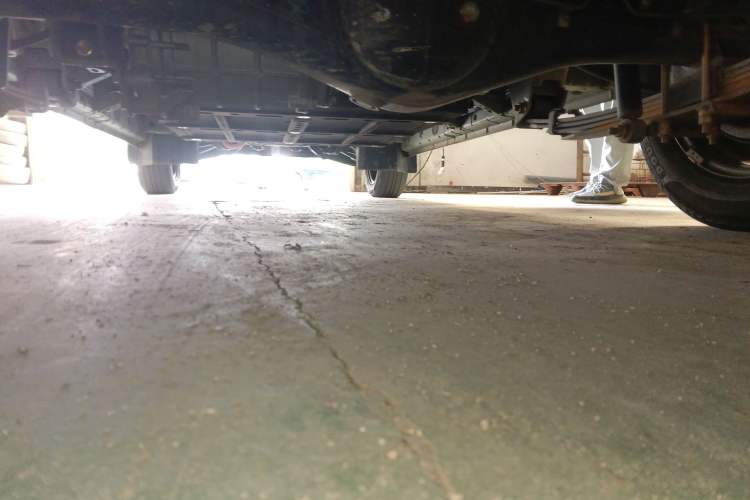 Used CHANGAN KUAYUE Xing V5 EV 2022 7-Seater Passenger Vehicle Chassis Rear