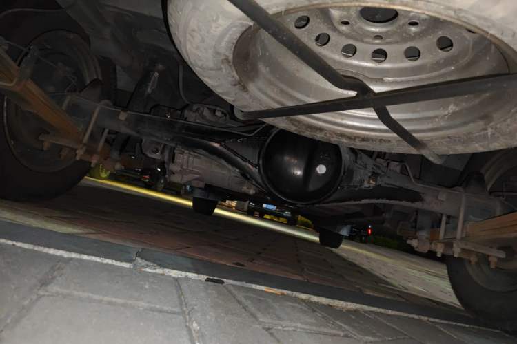 Used CHANGAN KUAYUE Xing V5 EV 2022 6-Seater Passenger Vehicle Chassis Rear