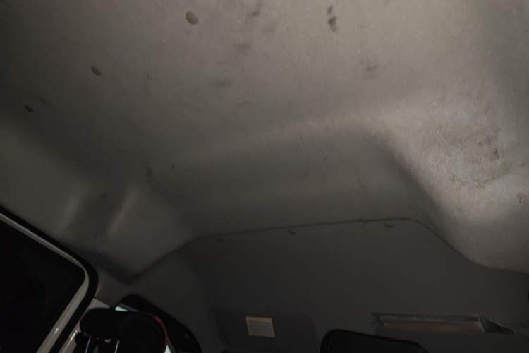 Used CHANGAN KUAYUE Xing V5 EV 2022 6-Seater Passenger Vehicle Headliner