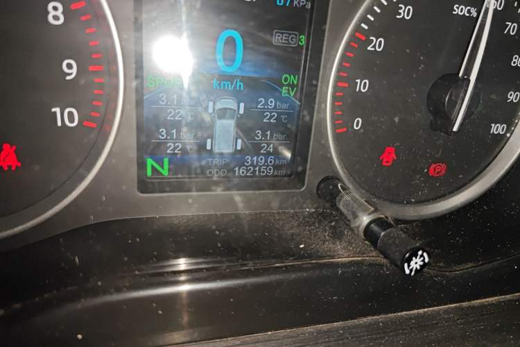 Used CHANGAN KUAYUE Xing V5 EV 2022 6-Seater Passenger Vehicle Odometer Close Up
